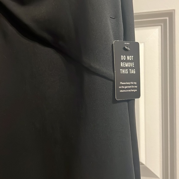 Express body contour midi dress - Picture 3 of 4